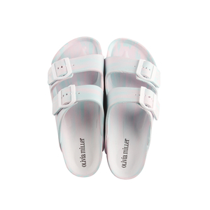 Chinelo tie-dye da moda