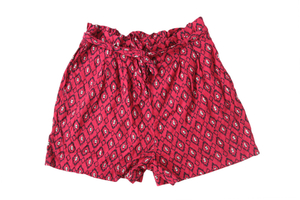 Belos shorts femininos em estoque