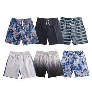 Shorts de praia elásticos com forro de malha masculino